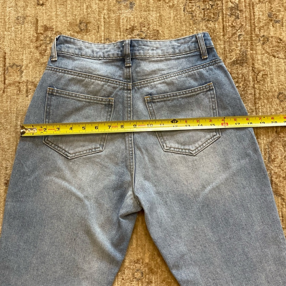 XS Fun distressed high waisted jeans.  Wide leg tapered. - Picture 9 of 13